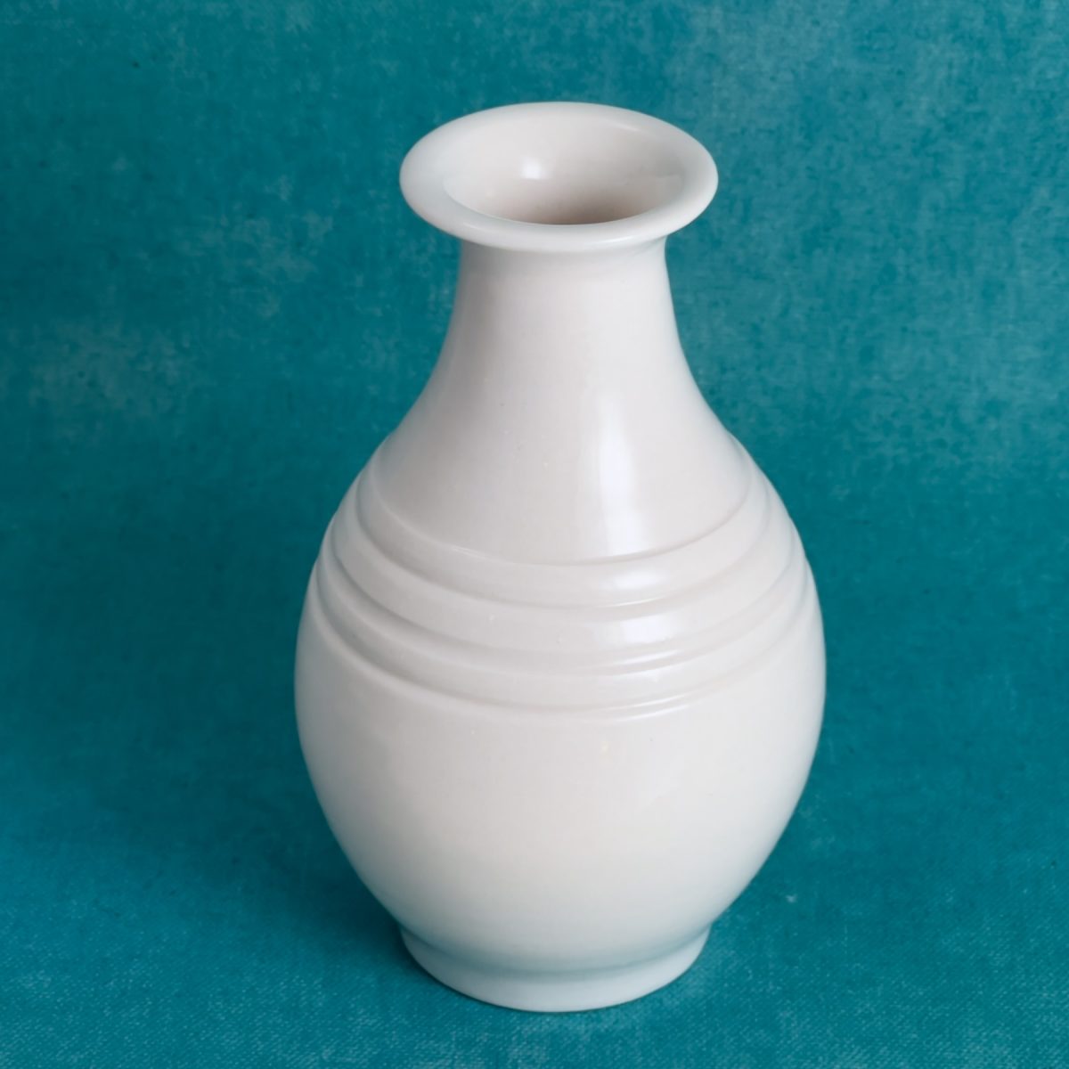 Vase en forme de goutte