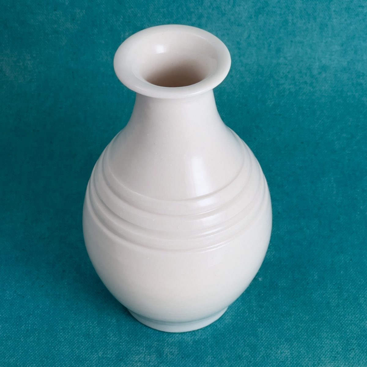 Vase en forme de goutte