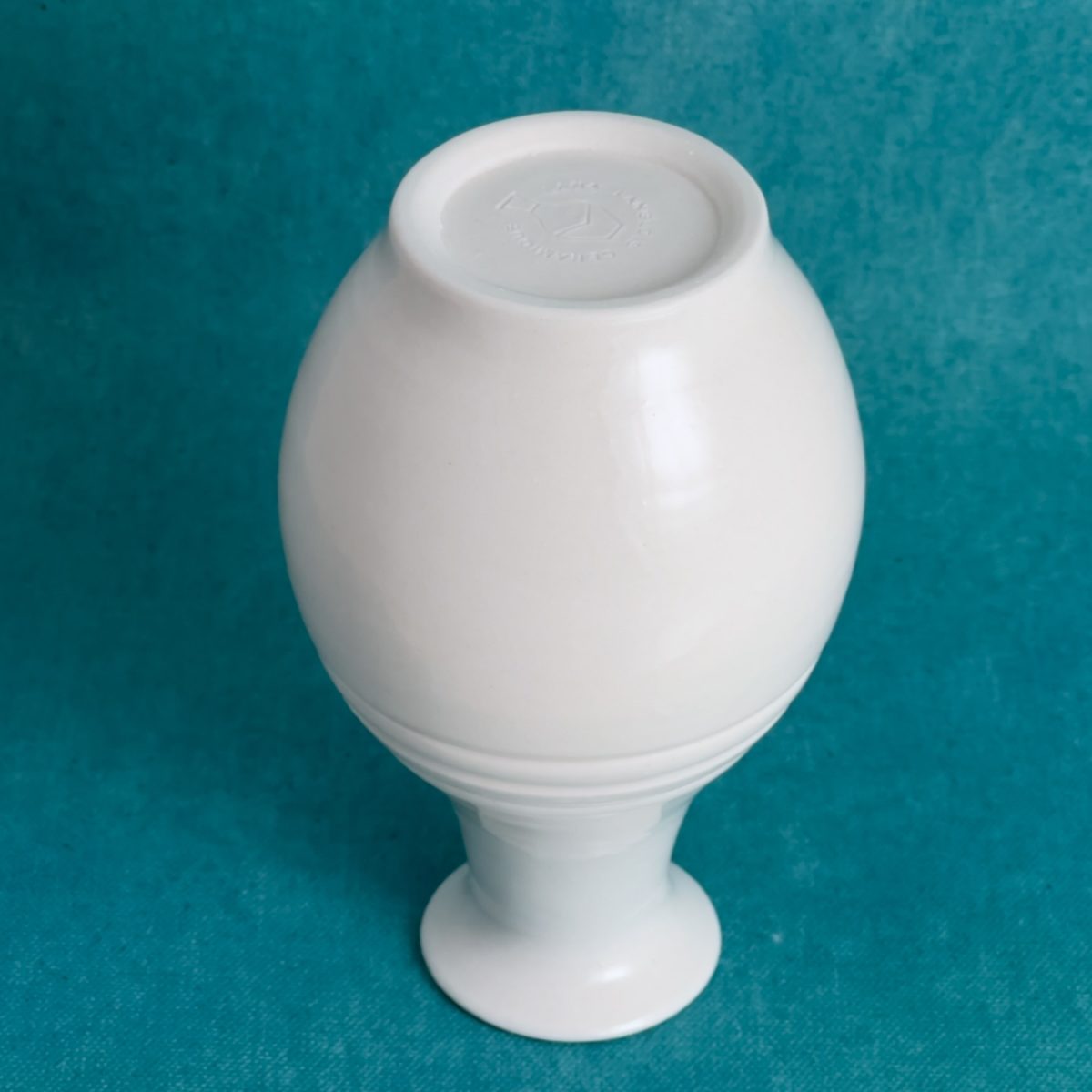 Vase en forme de goutte